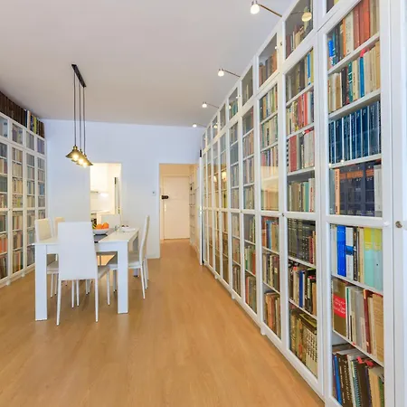 Aparteasy - Private Terrace, 3 Bedrooms, Eixample Барселона
