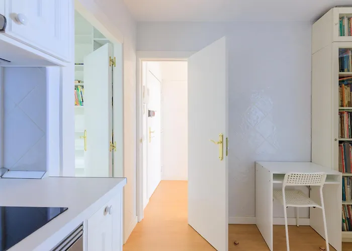 Aparteasy - Private Terrace, 3 Bedrooms, Eixample Апартаменты Барселона