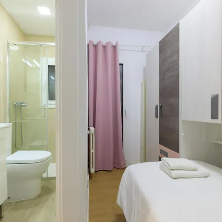 Aparteasy - Private Terrace, 3 Bedrooms, Eixample Appartamento *
