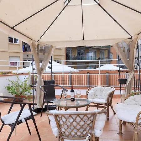 Aparteasy - Private Terrace, 3 Bedrooms, Eixample * Barcelona