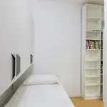 Aparteasy - Private Terrace, 3 Bedrooms, Eixample