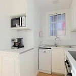 Aparteasy - Private Terrace, 3 Bedrooms, Eixample *
