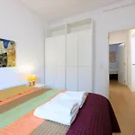Aparteasy - Private Terrace, 3 Bedrooms, Eixample