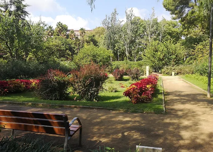 Aparteasy - Private Terrace, 3 Bedrooms, Eixample Barcelona